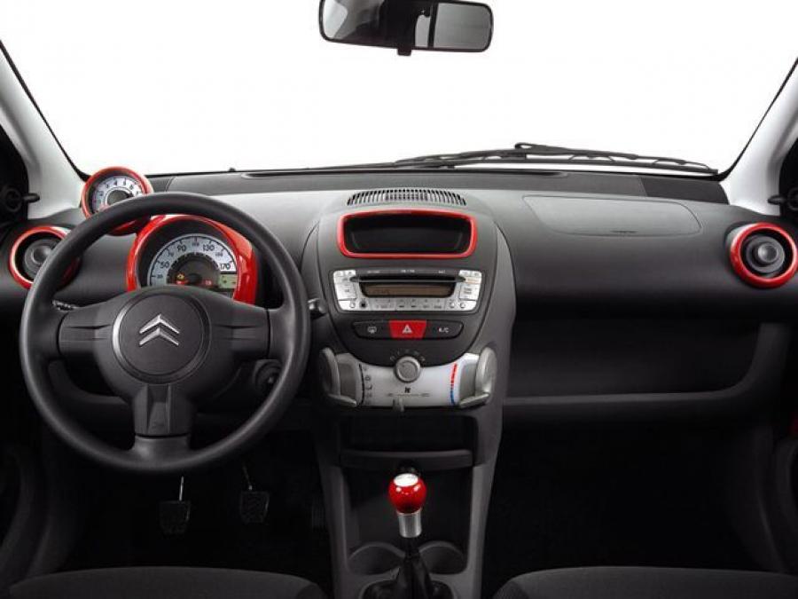  Citroen C1 Sport 2007 года  (фото 3 из 4)